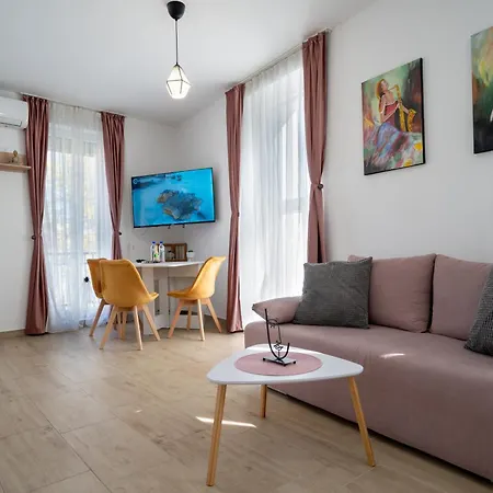 Lovely New Balcony Cismigiu Park - Pop5 * Bucureşti