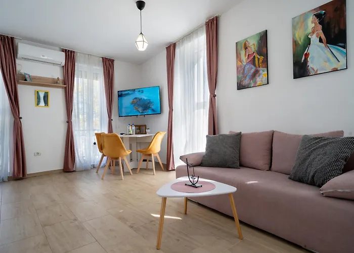 Lovely New Balcony Cismigiu Park - Pop5 * Bucureşti