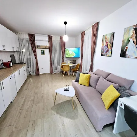 Daire Lovely New Balcony Cismigiu Park - Pop5