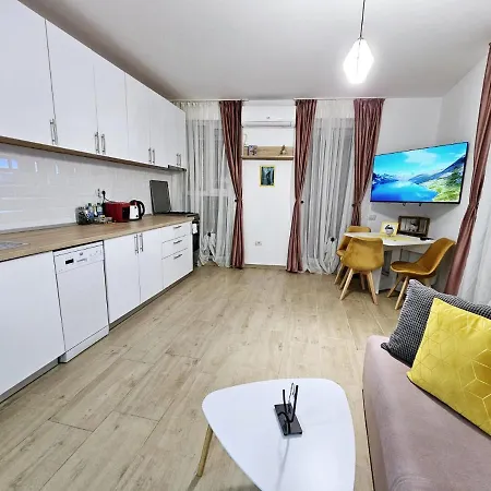 Daire Lovely New Balcony Cismigiu Park - Pop5