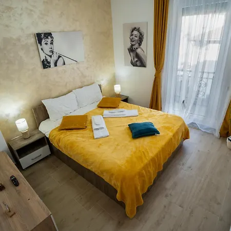 Lovely New Balcony Cismigiu Park - Pop5 Appartement Bucarest