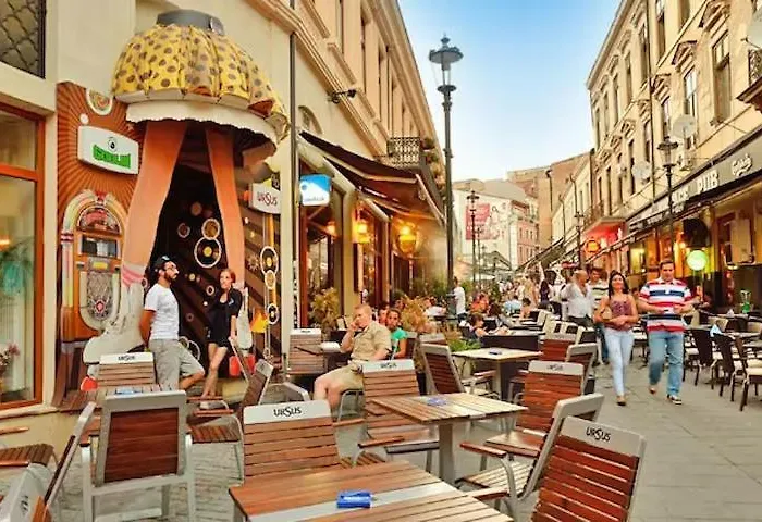 Lovely New Balcony Cismigiu Park - Pop5 شقة