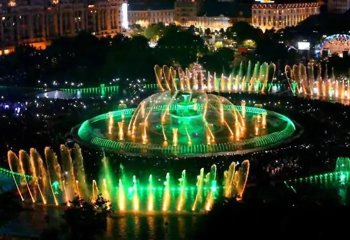 Lovely New Balcony Cismigiu Park - Pop5 شقة