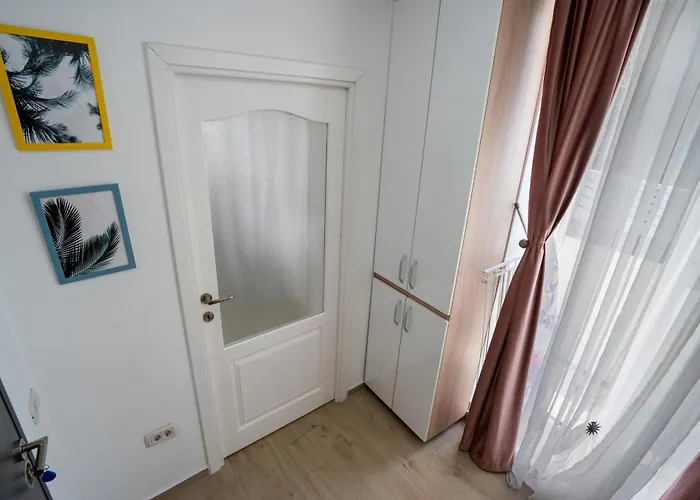 شقة Lovely New Balcony Cismigiu Park - Pop5 *