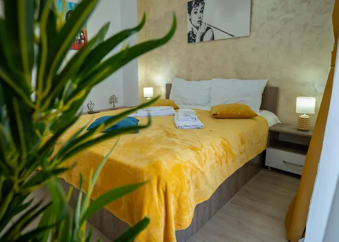 Lovely New Balcony Cismigiu Park - Pop5 Bukarest