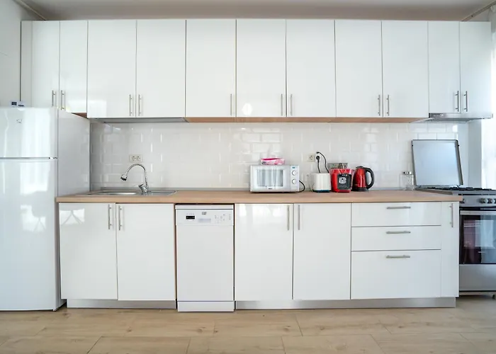 Lovely New Balcony Cismigiu Park - Pop5 Apartman *