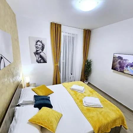 Lovely New Balcony Cismigiu Park - Pop5 Appartement *