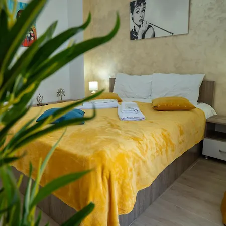 Lovely New Balcony Cismigiu Park - Pop5 בוקרשט