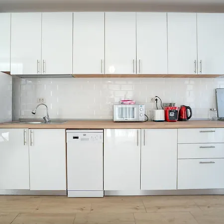 Lovely New Balcony Cismigiu Park - Pop5 Appartement *