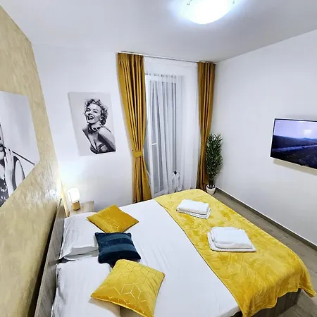 Lovely New Balcony Cismigiu Park - Pop5 Boekarest