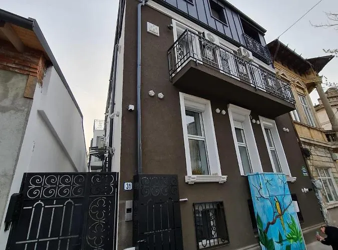 Lovely New Balcony Cismigiu Park - Pop5 アパート *